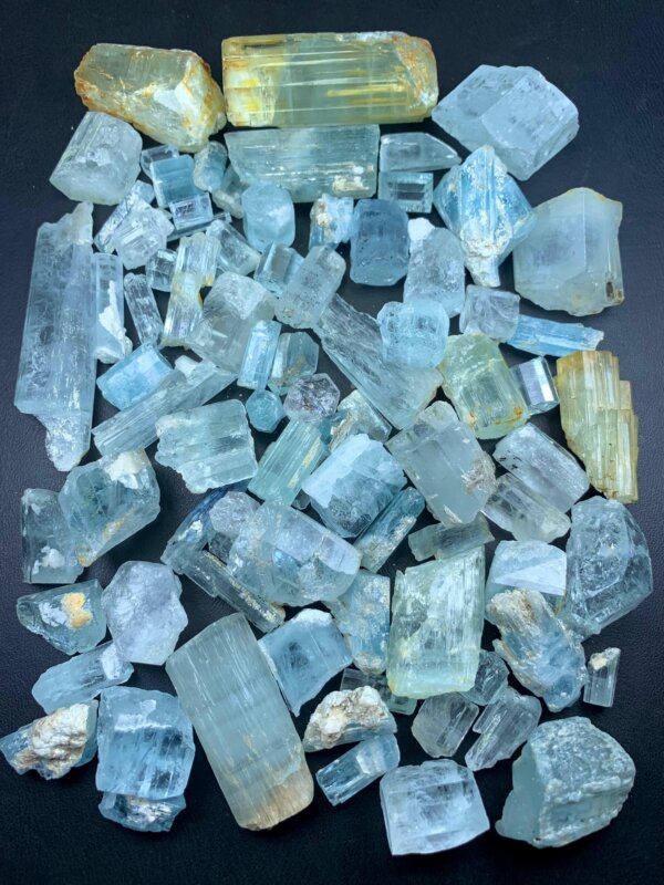 Outstanding Blue Aquamarine Crystal’s Lot from Skardu Shigar – Natural Gem-Quality Specimens (370g)